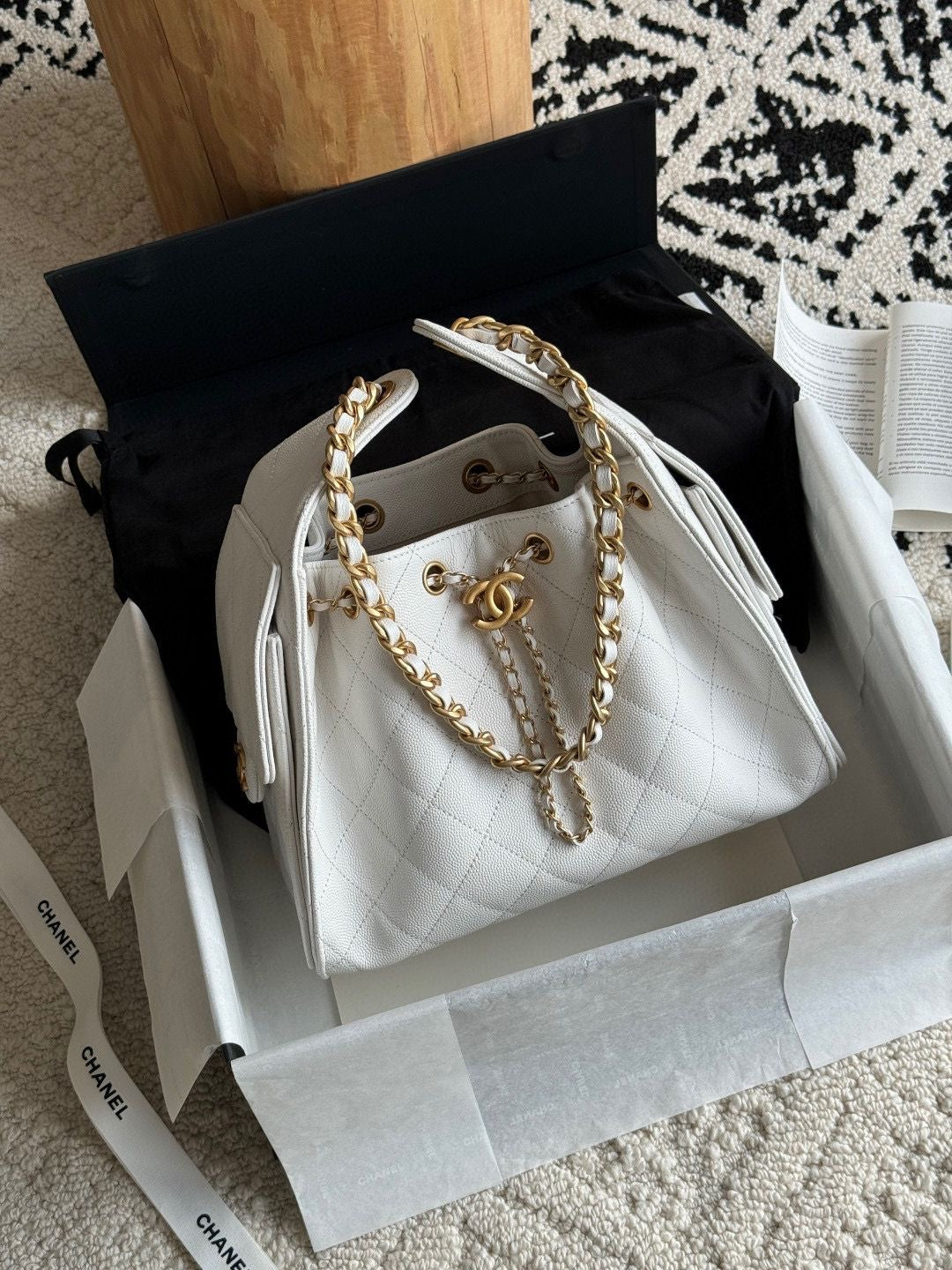 CHANEL 25 Hobo Small with Complete Packaging