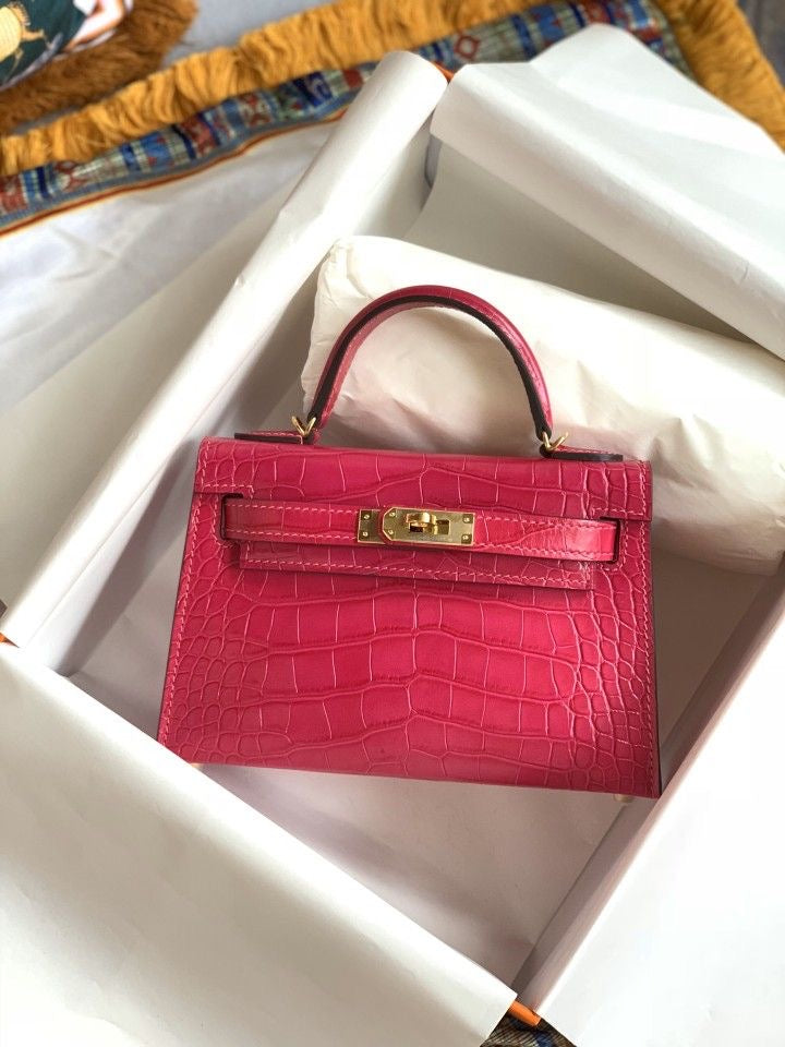 Hermes Kelly 19 Croc with Brand Box